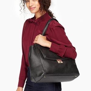 Sold ♠️ Thatcher leather shoulder bag